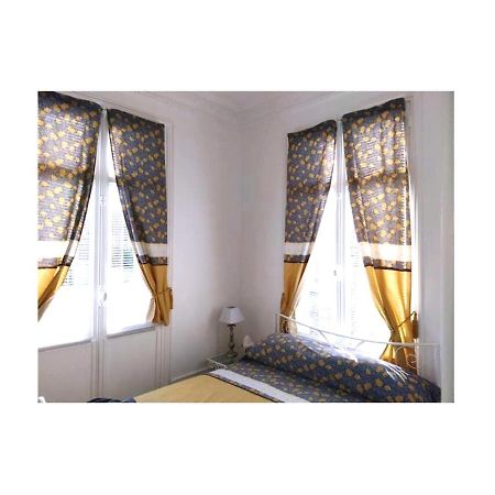 Les Riottes - Maison Victorienne La Châtre Esterno foto